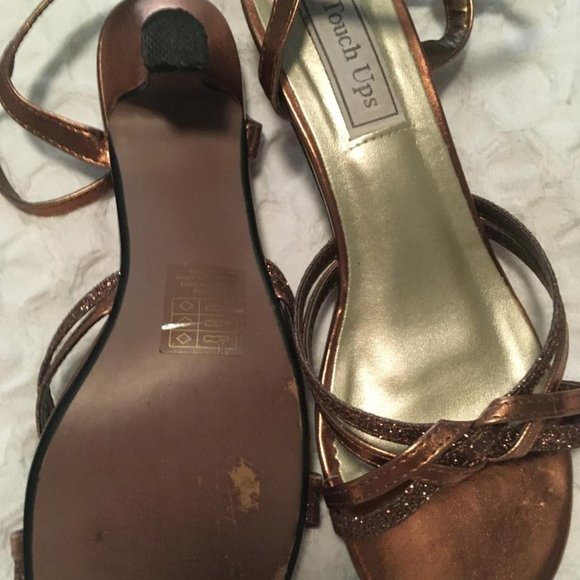 Shoes - Picture 2 of 3